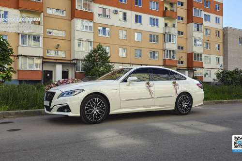 Toyota Crown и вариант украшения №02