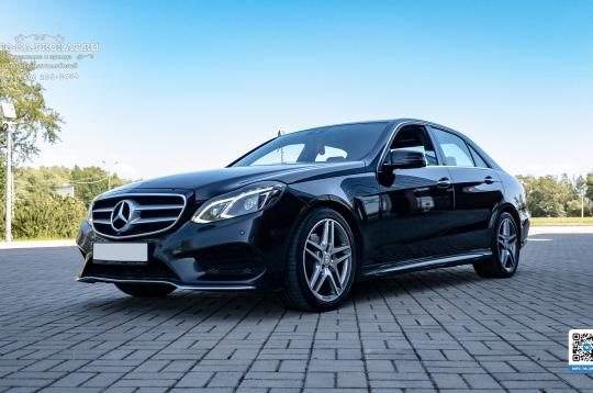 Аренда Mercedes E300 W212 AMG (Мерседес Е300 АМГ), черный на свадьбу, выписку из роддома, фотосессию