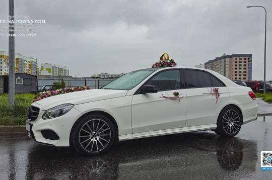 Mercedes E300 W212 AMG (Мерседес Е300 АМГ), белый Mercedes E300 W212 AMG (Мерседес Е300 АМГ), белый