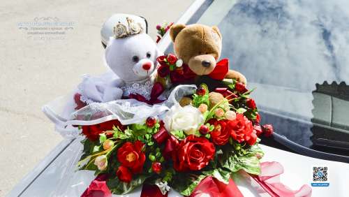 Вариант украшений для свадебного авто №01