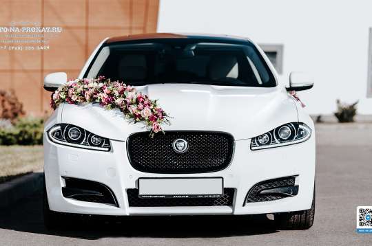 Вариант украшений для свадебного авто №02 Вариант украшений для свадебного авто №02