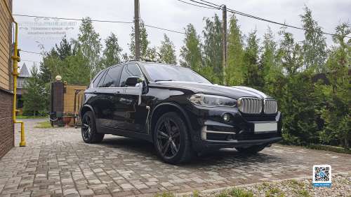 Вариант украшений для свадебного авто №56