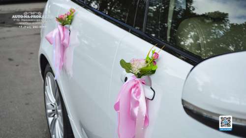 Вариант украшений для свадебного авто №03