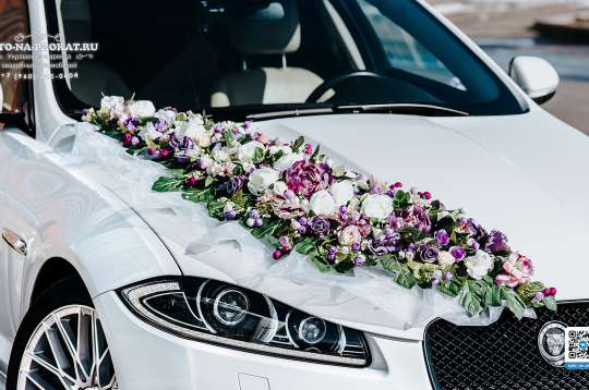 Вариант украшений для свадебного авто №04