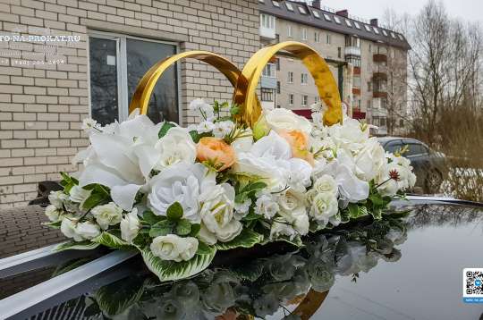 Вариант украшений для свадебного авто №06