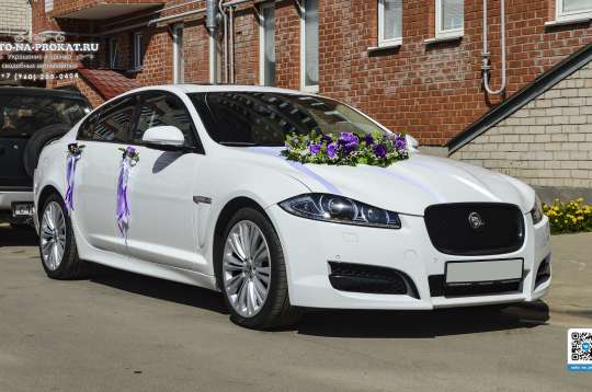 Вариант украшений для свадебного авто №12