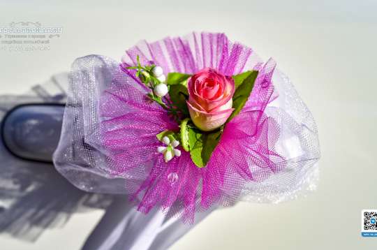 Вариант украшений для свадебного авто №65