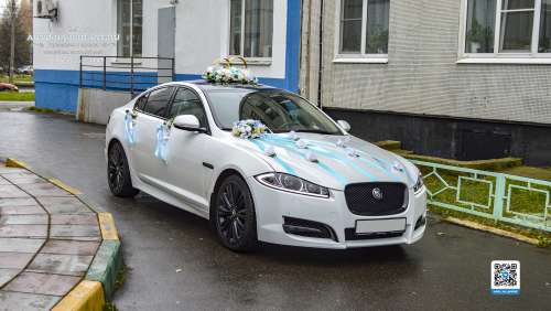 Вариант украшения №19 с голубыми лентами