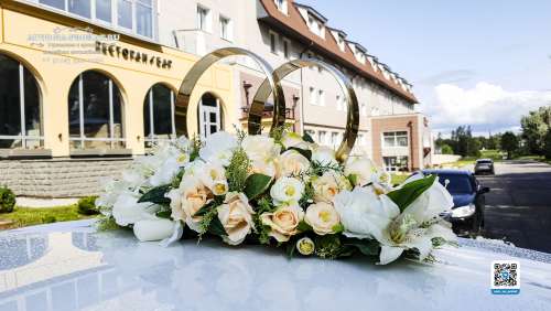 Вариант украшений для свадебного авто №24