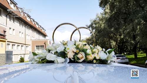 Вариант украшений для свадебного авто №24