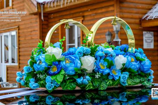 Вариант украшений для свадебного авто №25