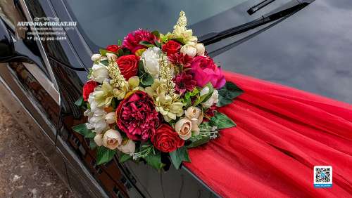 Вариант украшений для свадебного авто №31