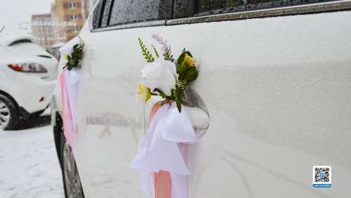Вариант украшений для свадебного авто №14
