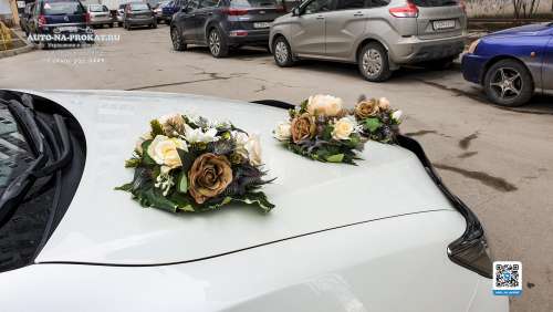 Вариант украшений для свадебного авто №15
