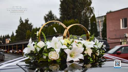 Вариант украшений для свадебного авто №79