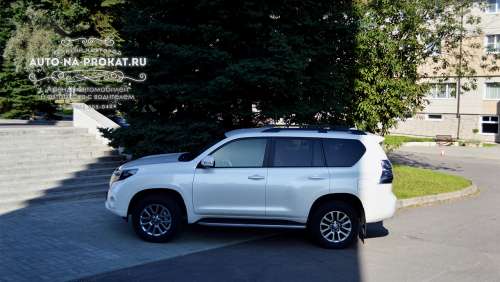 Белый Прадо на свадьбу и фотосессию