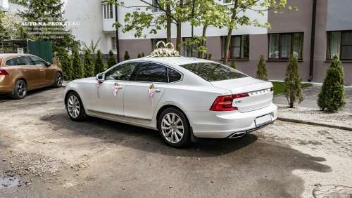 Аренда Volvo S90 с водителем Аренда Volvo S90 с водителем