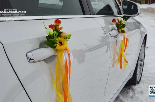 Вариант украшений для свадебного авто №89