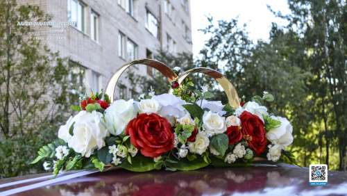 Вариант украшений для свадебного авто №94