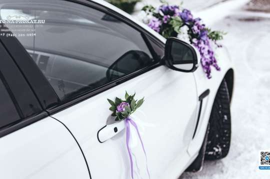 Вариант украшений для свадебного авто №96
