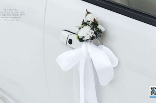 Вариант украшений для свадебного авто №97