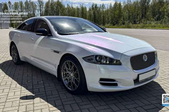 Jaguar XJ (Ягуар ИксДжей), белый Jaguar XJ (Ягуар ИксДжей), белый