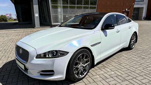 Заказать белый Jaguar XJ на свадьбу