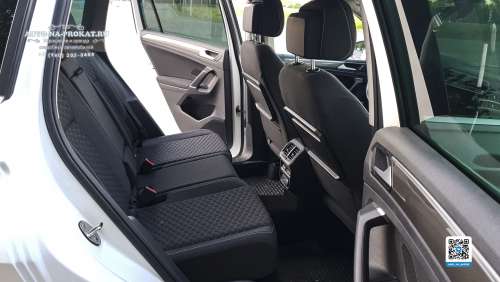 Салон белого Volkswagen Tiguan Салон белого Volkswagen Tiguan