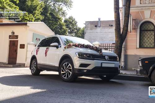 Volkswagen Tiguan и вариант украшения №02 Volkswagen Tiguan и вариант украшения №02