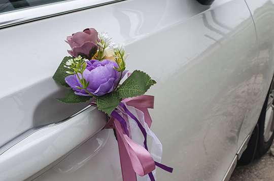 Вариант украшений для свадебного авто №101