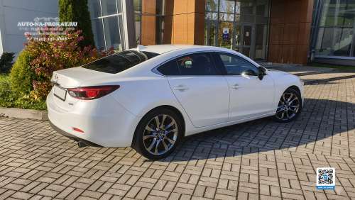 Заказ белой Mazda 6 с водителем