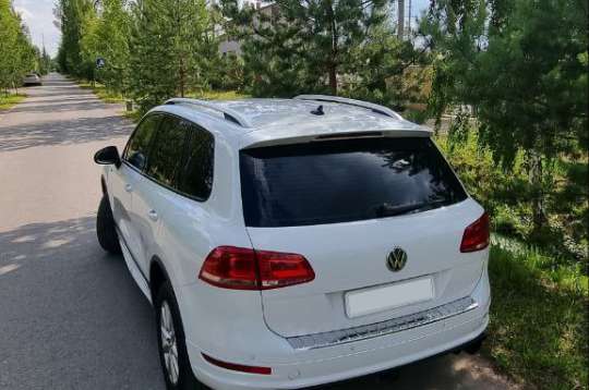 Volkswagen Touareg (Фольксваген Туарег) белый Volkswagen Touareg (Фольксваген Туарег) белый