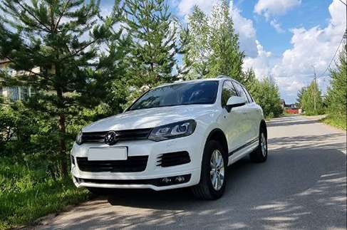 Volkswagen Touareg (Фольксваген Туарег) белый Volkswagen Touareg (Фольксваген Туарег) белый