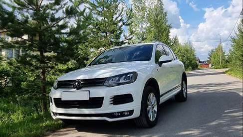 Volkswagen Touareg (Фольксваген Туарег) белый