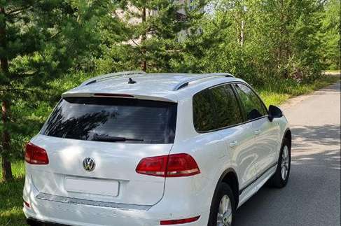 Volkswagen Touareg (Фольксваген Туарег) белый Volkswagen Touareg (Фольксваген Туарег) белый