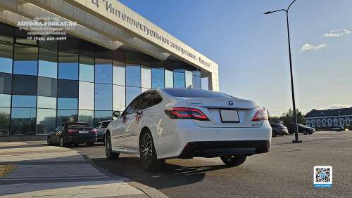 Прокат Toyota Crown на свадьбу