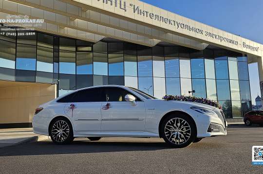 Арендовать Toyota Crown на свадьбу Арендовать Toyota Crown на свадьбу