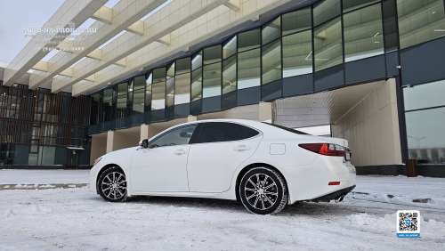 Арендовать Лексус ЕС250 на свадьбу